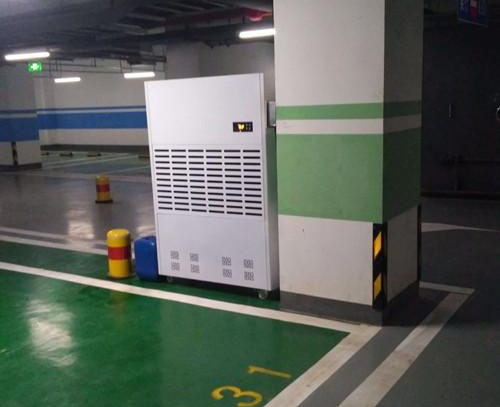 地下車庫91看片网站